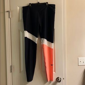 Nike Dri-Fit leggings size 1x brand new